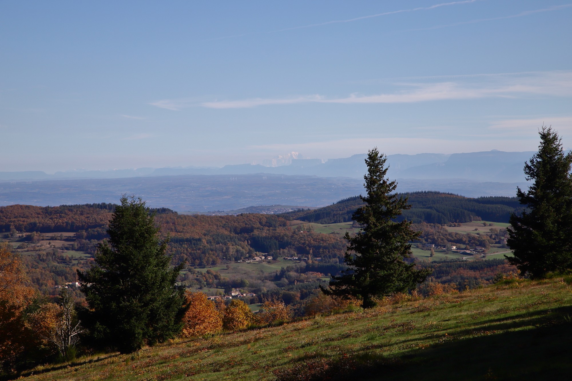 Le Mont-Banc depuis les pâtures du Serre de la Roue