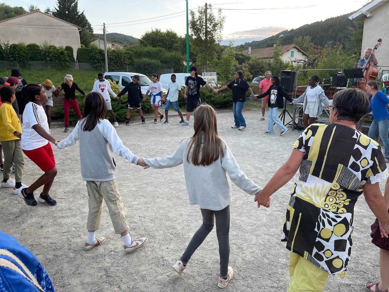 Entrez dans la danse!