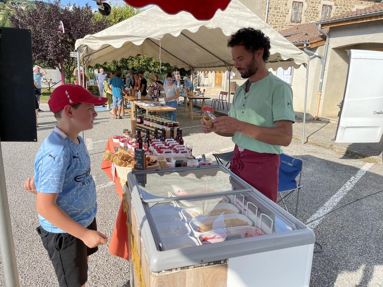 Brice Julien et les glaces et sorbets de Chaléat